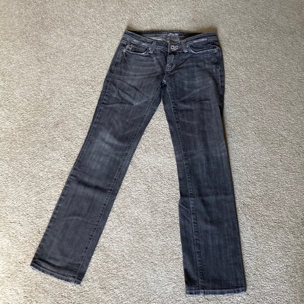 Miss Me women’s gray jeans, straight leg, size 28